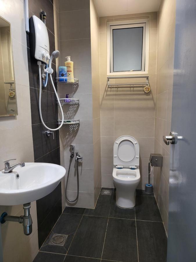 Serviced In Sri Petaling, Pangsapuri *