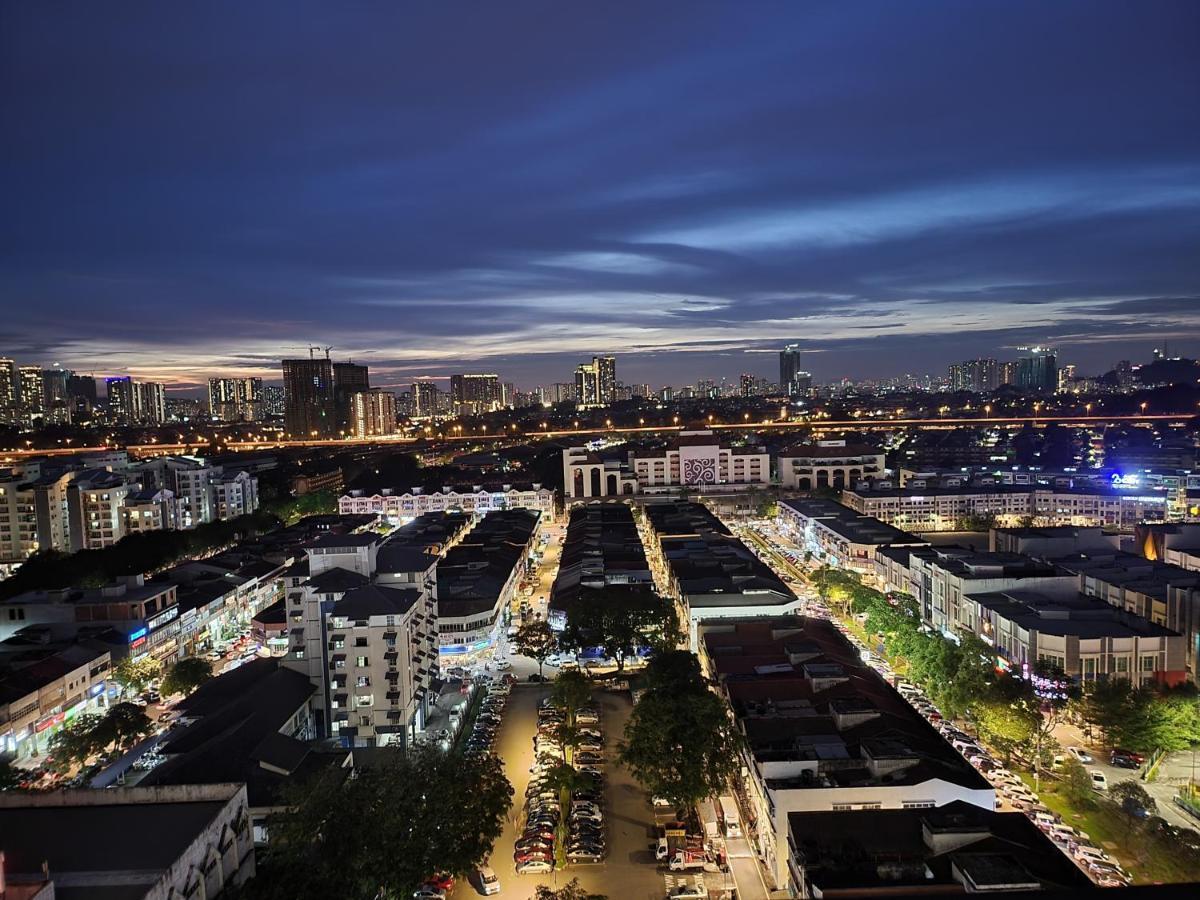 Serviced In Sri Petaling, Appartement *